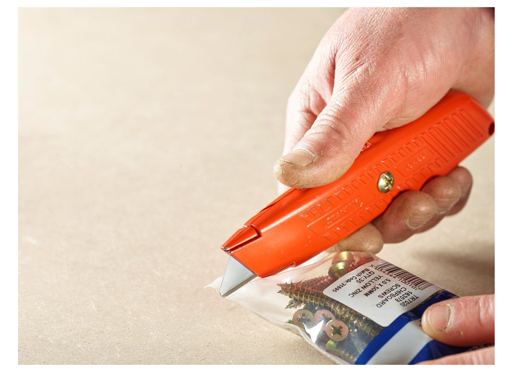 STANLEY COUTEAU DE SECURITE