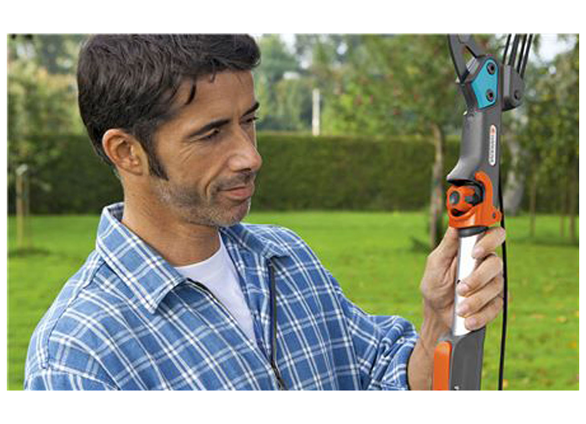 GARDENA MANCHE TELESCOPIQUE COMBISYSTEME 210-390 CM