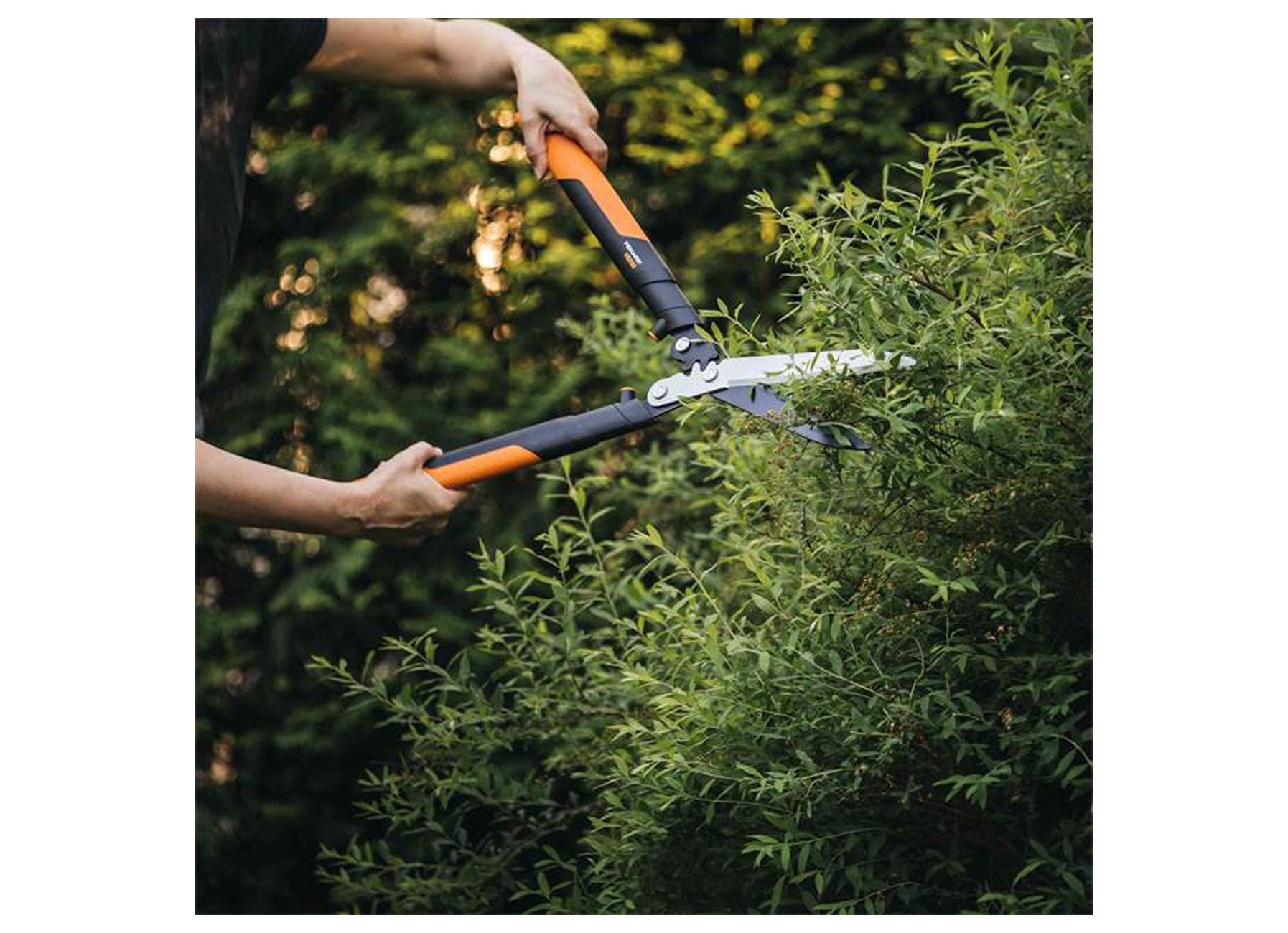 FISKARS POWERGEAR X CISAILLE A HAIES HSX92 16CM