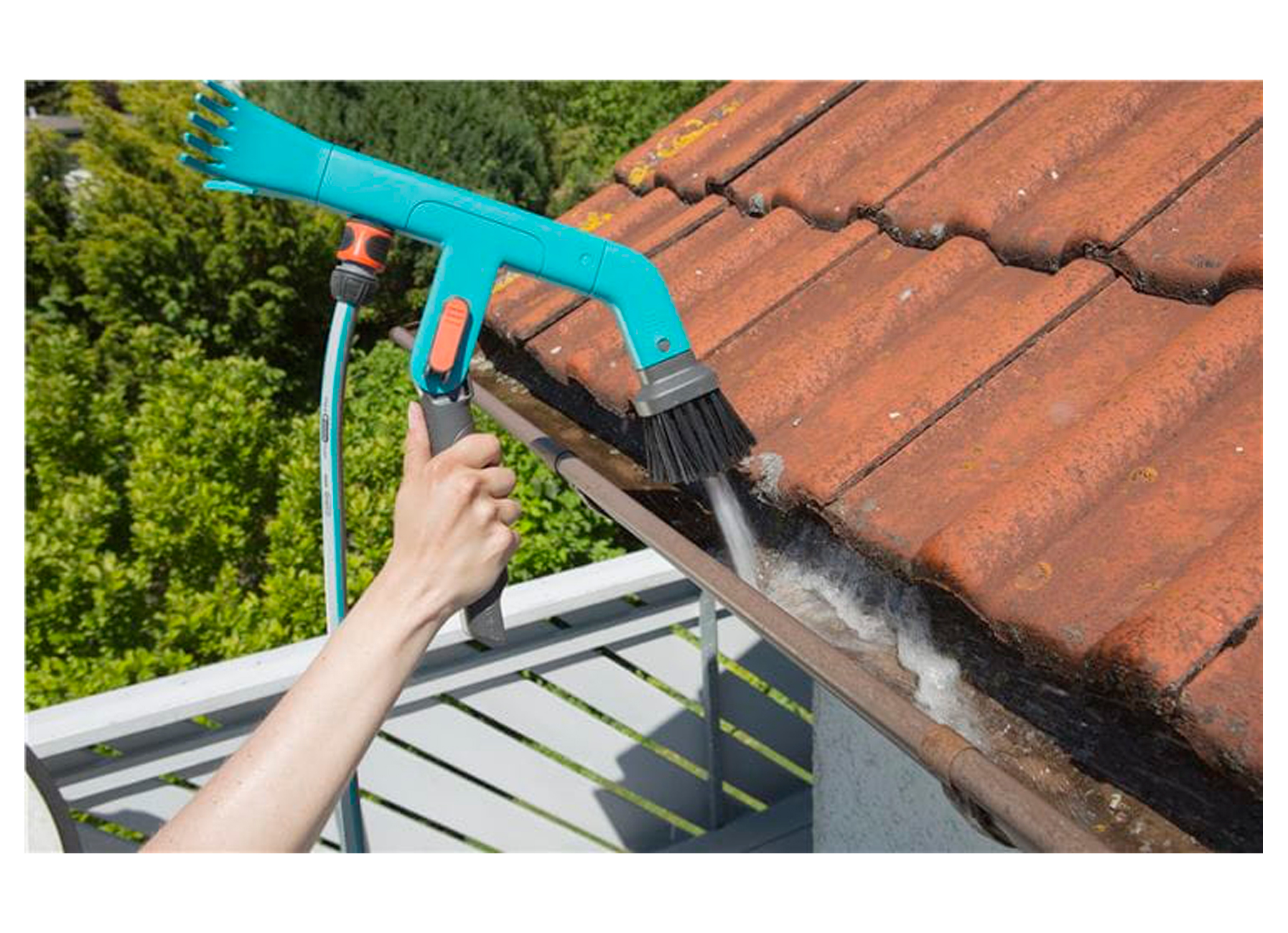 GARDENA COMBISYSTEM NETTOYEUR DE GOUTTIERES