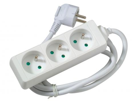 MULTIPRISE AVEC CORDON 1,5M 3X16A BLANC