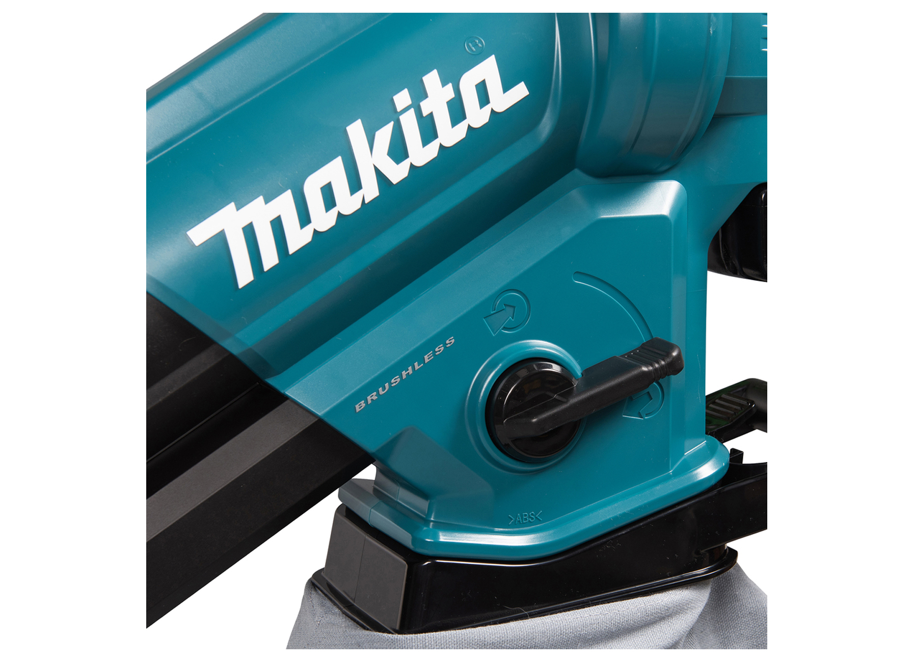 MAKITA BLADBLAZER/ZUIGER 18V + ACCU/LADER DUB187T001