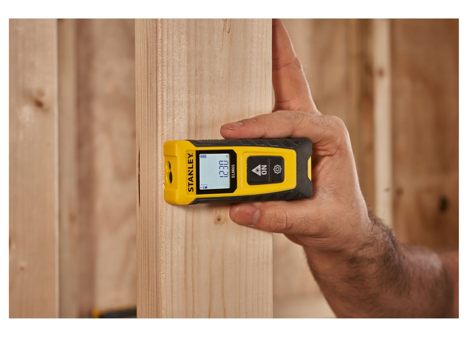 STANLEY METRE DE DISTANCE LASER SLM65 - 20M