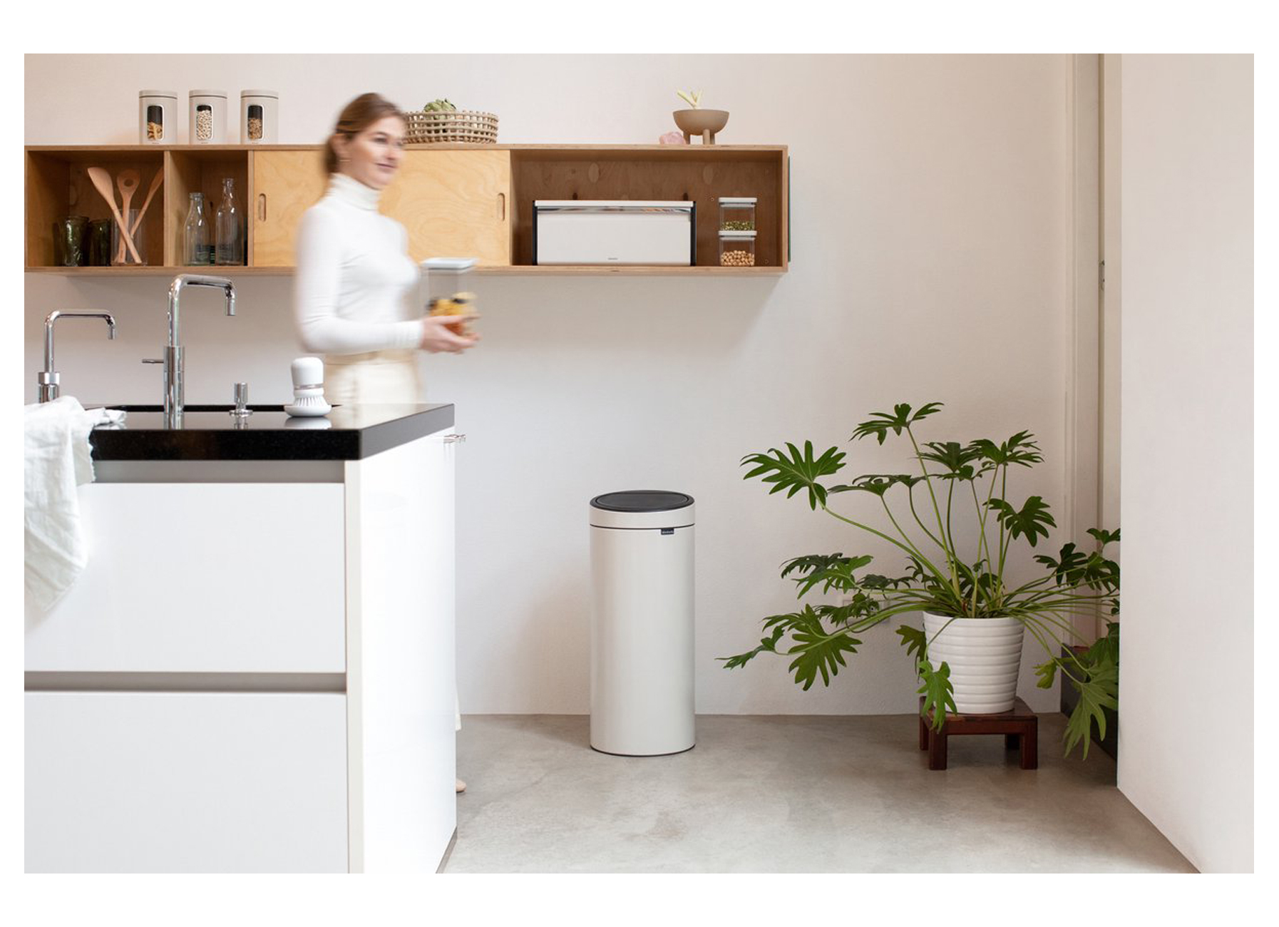BRABANTIA AFVALEMMER TOUCH BIN 30L SOFT BEIGE