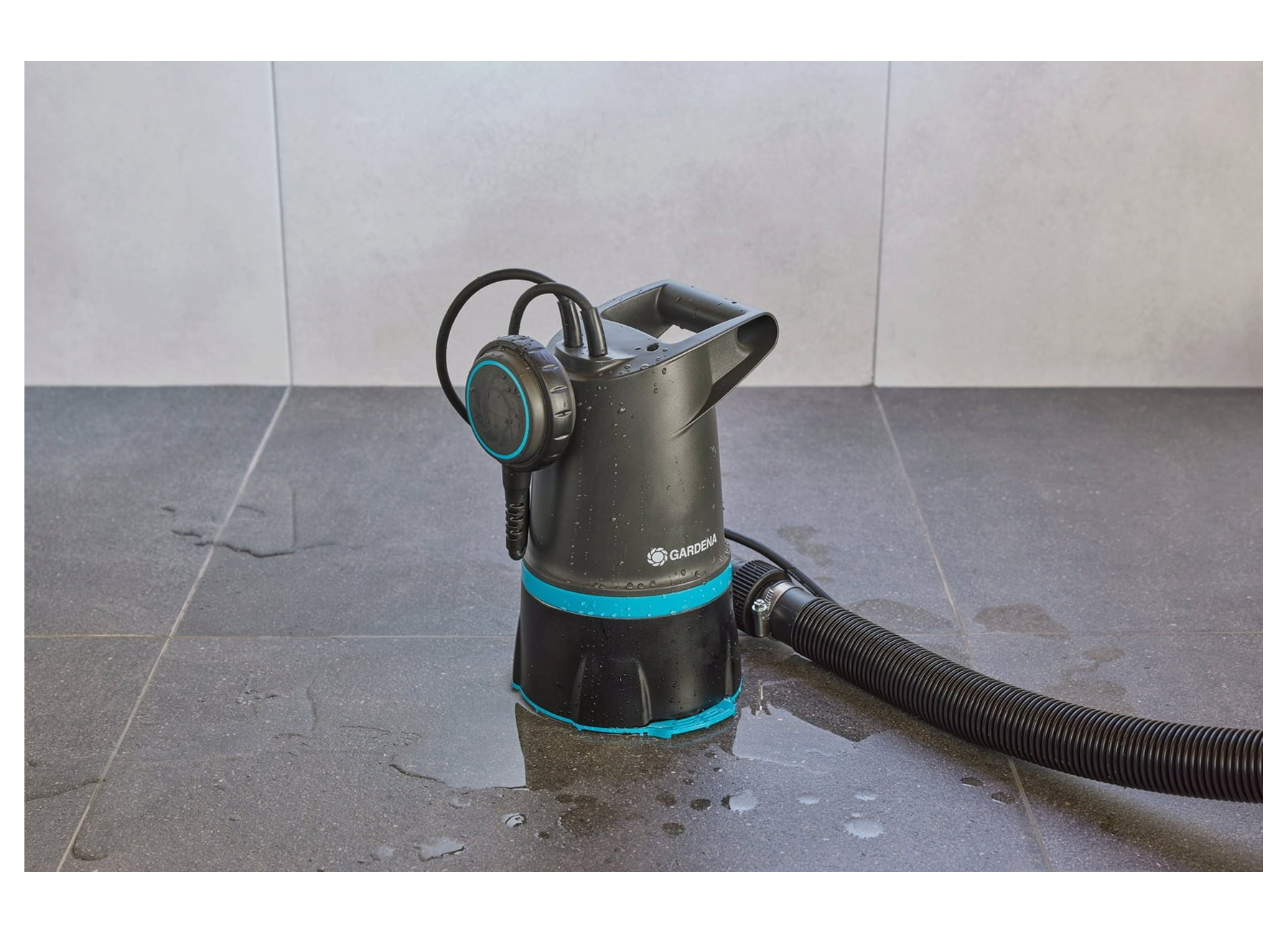 GARDENA HELDER/VUIL WATER DOMPELPOMP 20000 BASIC 2-IN-1