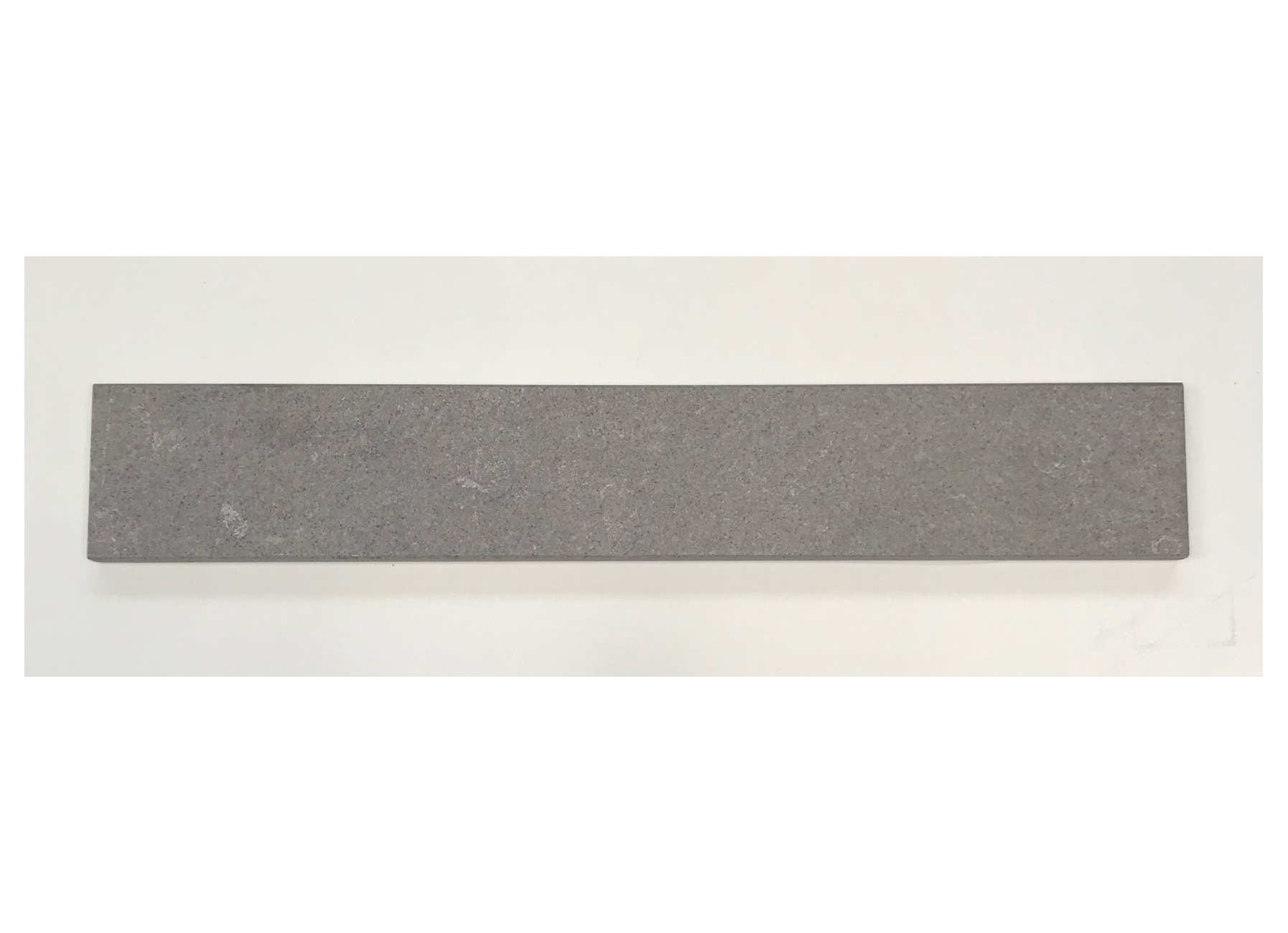 PLINTHE SABBIATA LUX GRIS 7X44,2CM (LOT=50LM)