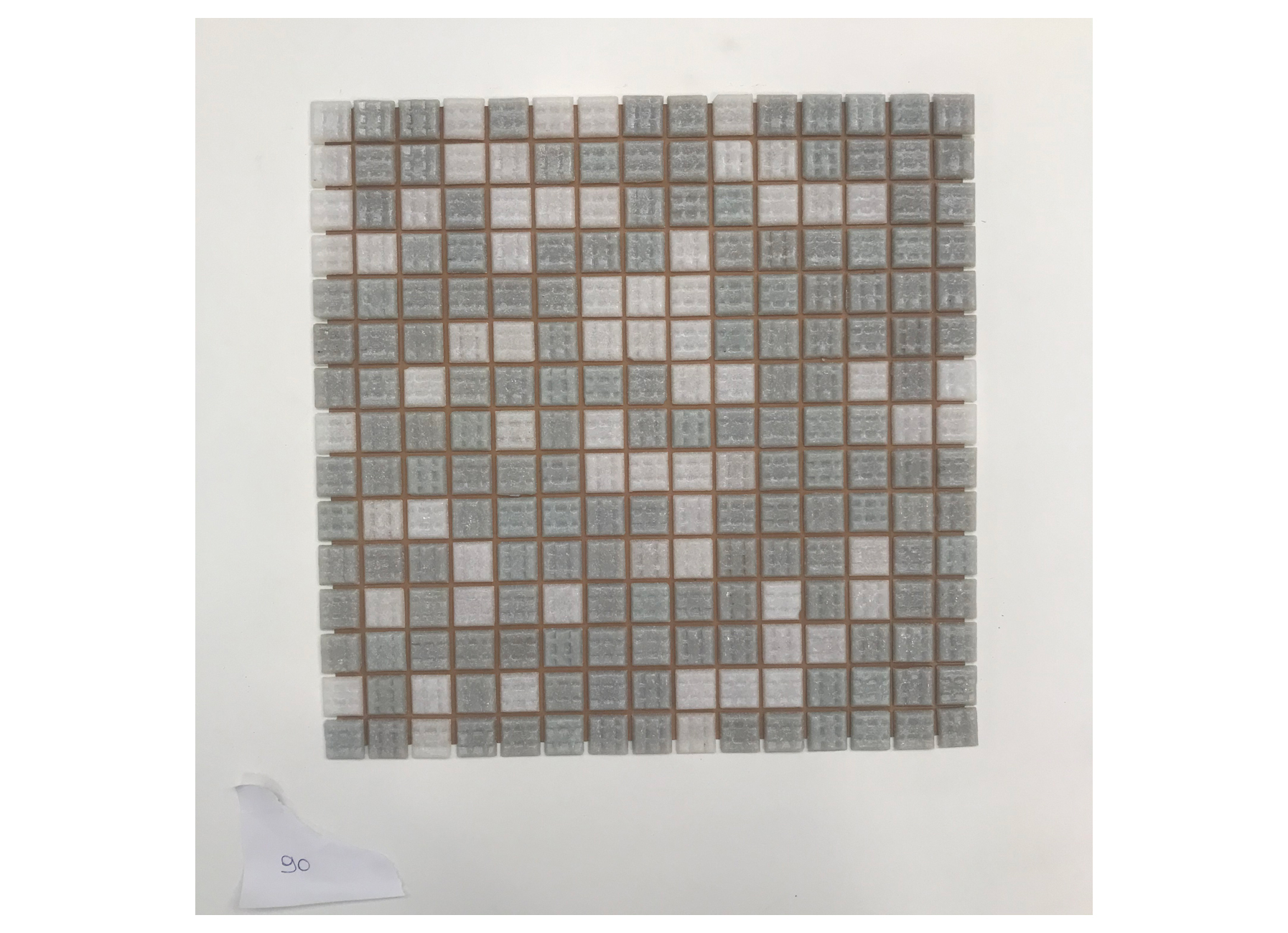 MOSAIQUE MIX GRIS/BLANC 2X2CM FEUILLE 32,7X32,7CM (LOT=66,02M²)