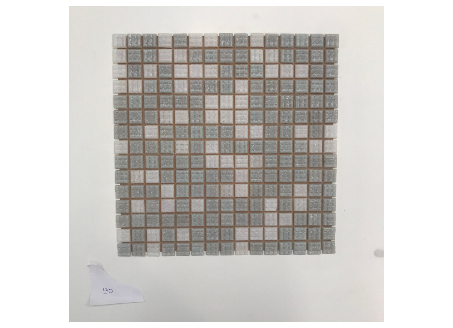 MOSAIQUE MIX GRIS/BLANC 2X2CM FEUILLE 32,7X32,7CM (LOT=66,02M²)