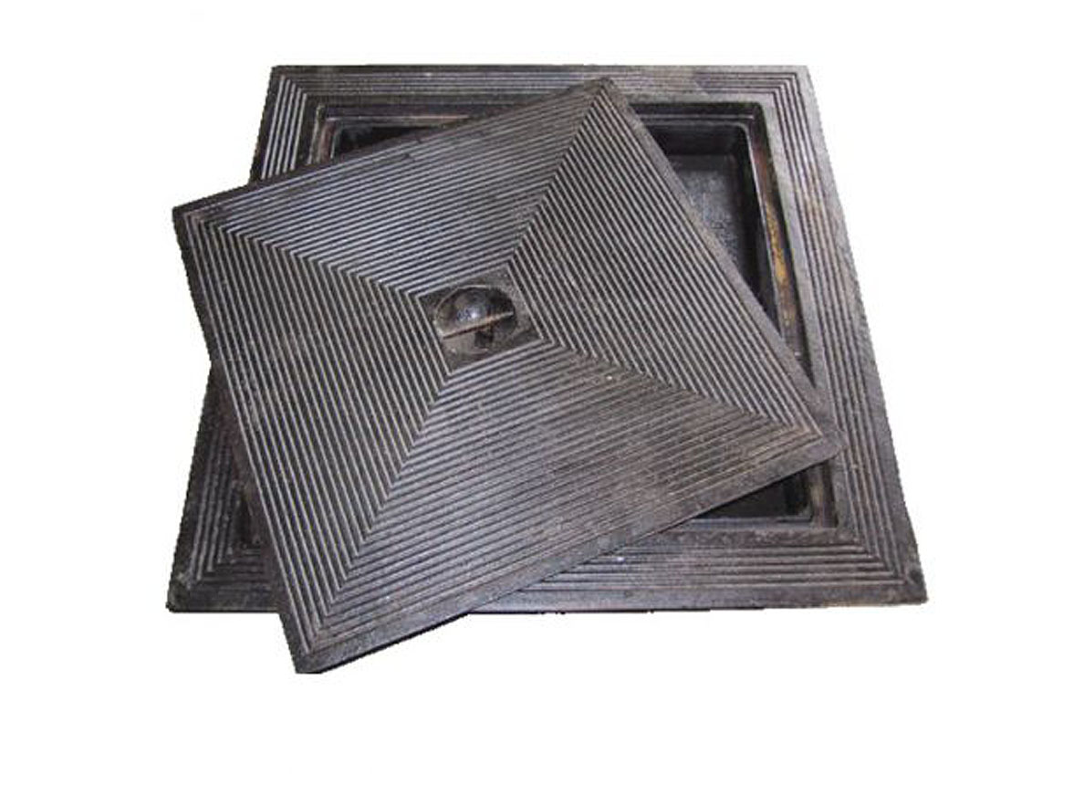 COUVERCLE EN FONTE DOUBLE 40X40CM