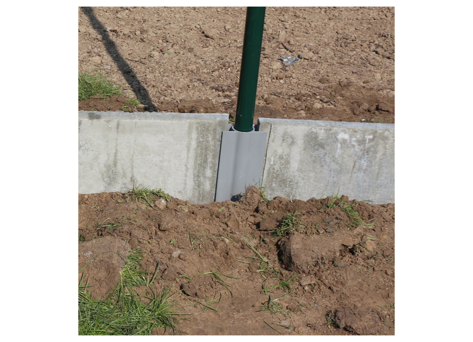 SUPPORT POUR PLAQUE A BETON EN PVC