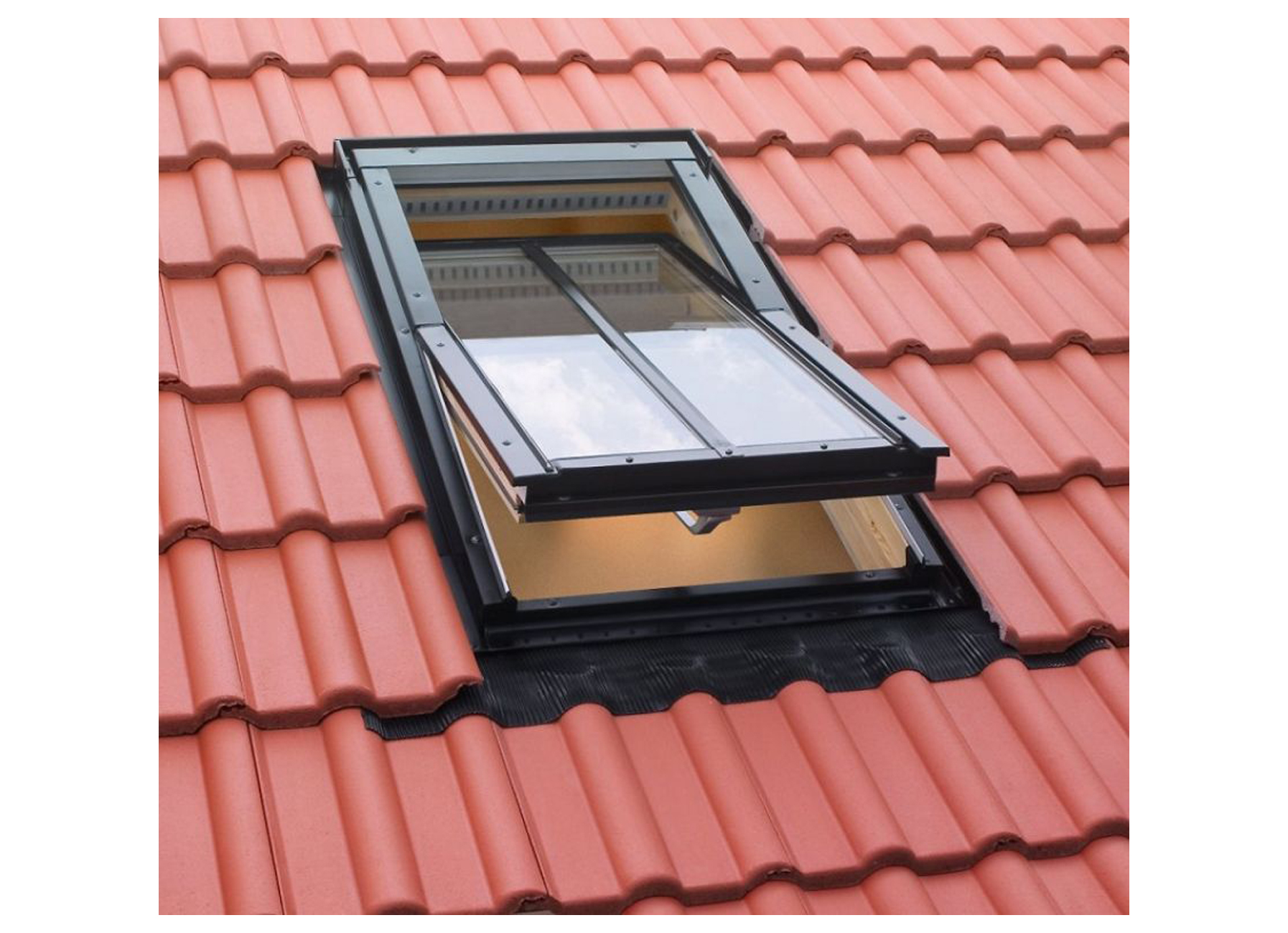 VELUX GOOTSTUK EDW 0500 CLASSICO VOOR GEGOLFDE PANNEN