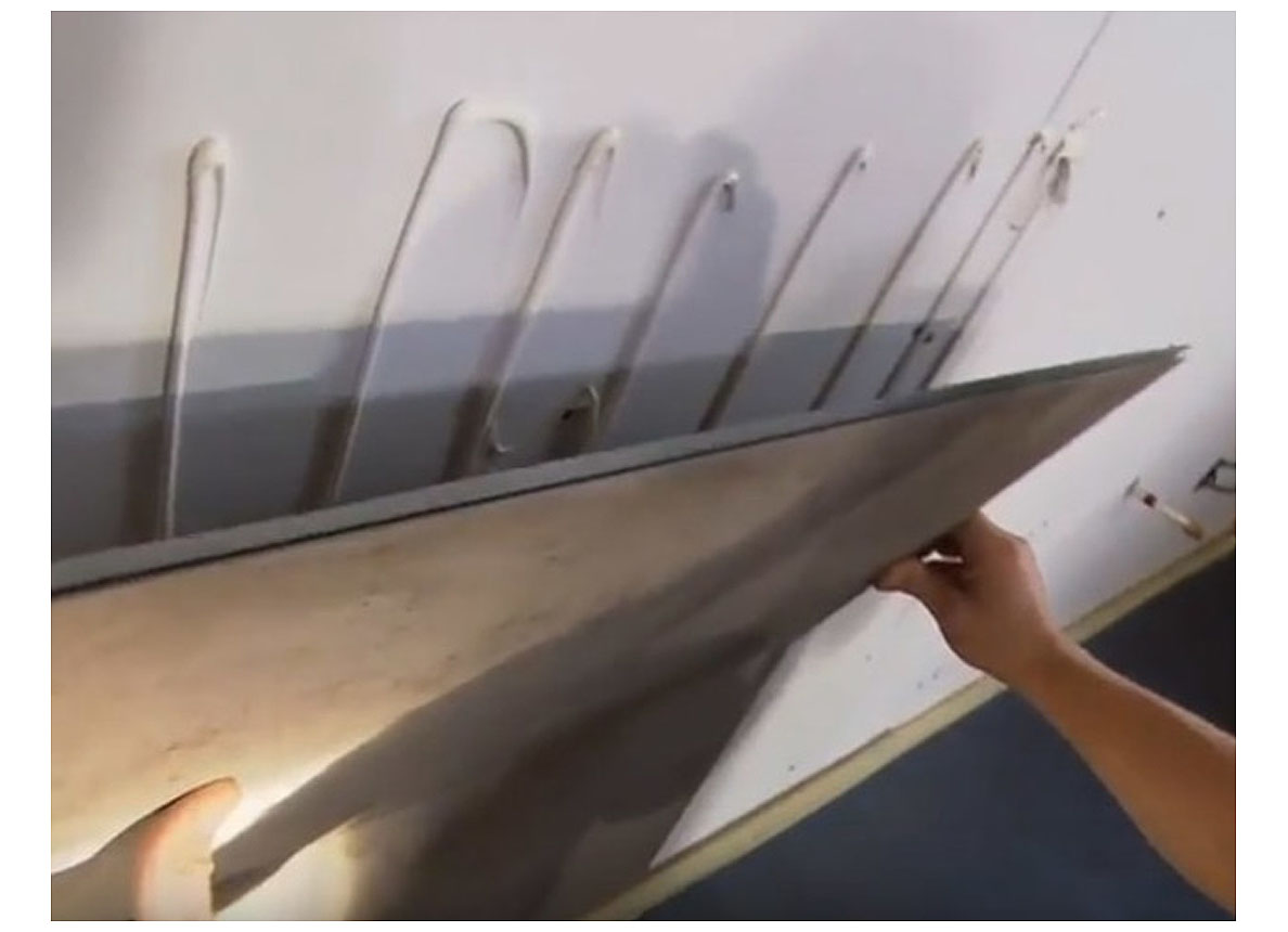 Panneaux muraux et dalles en PVC