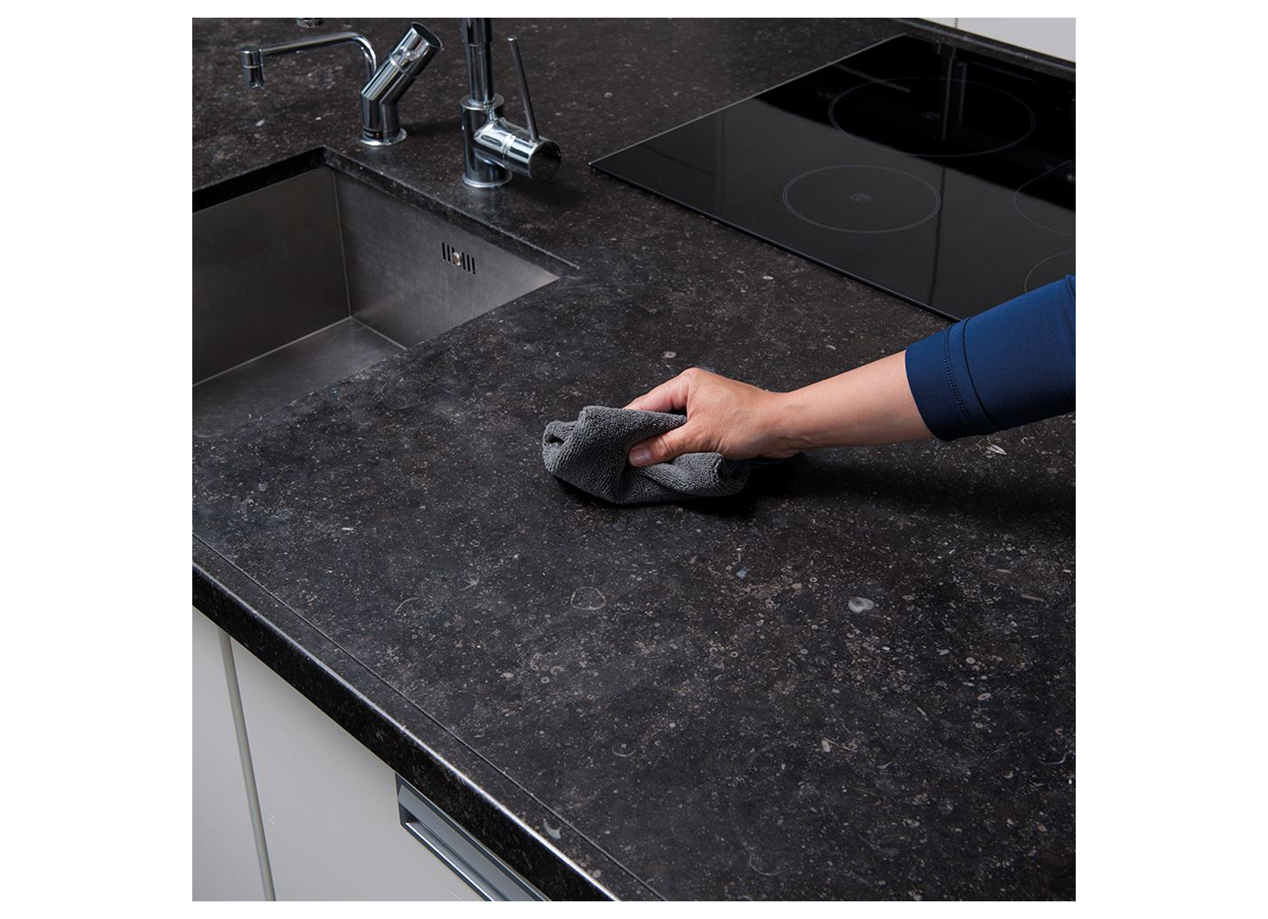 HG NETTOYANT POUR PLANS DE TRAVAIL EN PIERRES NATURELLES 500ML