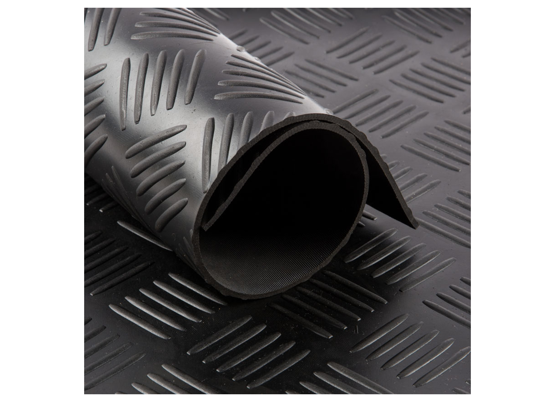 TRAANPLAATLOPER 3MM 1.2MX10M ZWART (PER LM)