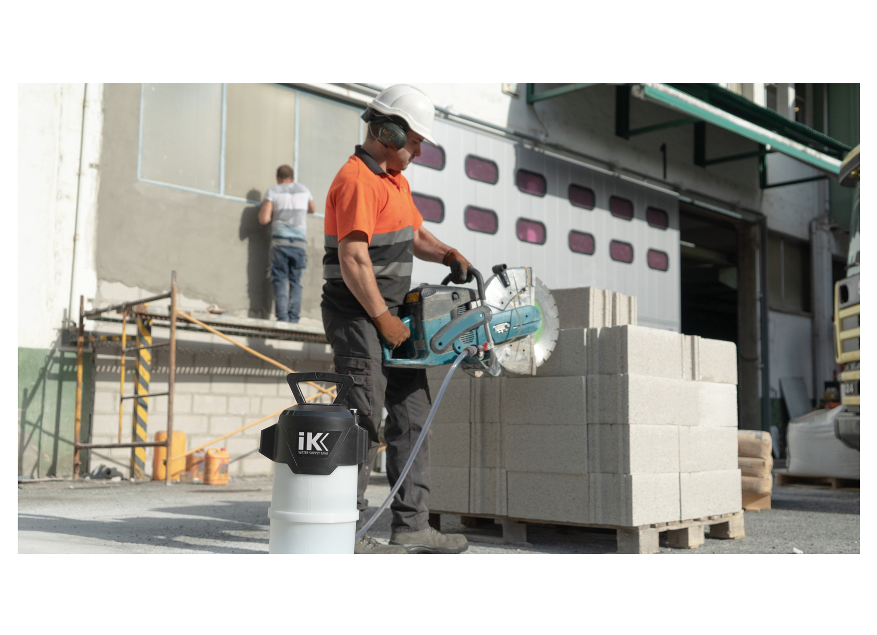 IK RESERVOIR D'EAU A PRESSION