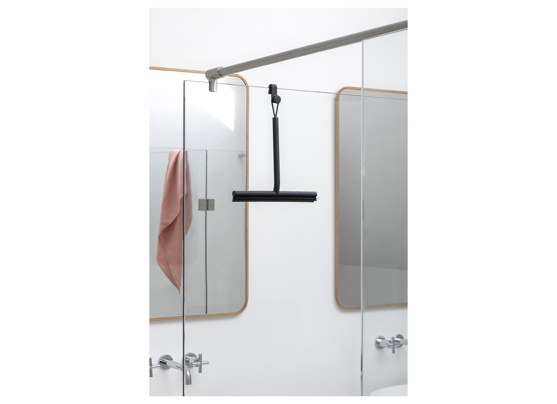 BRABANTIA RENEW RACLETTE DE DOUCHE DARK GREY