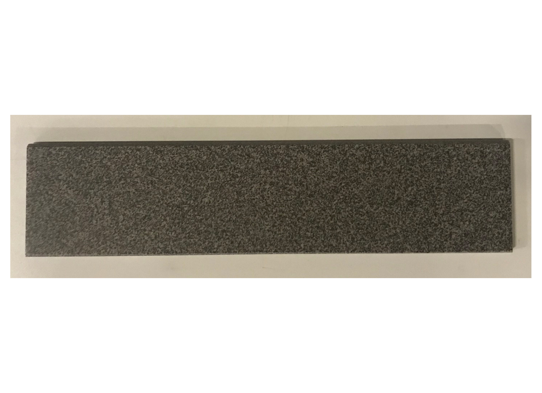 PLINT GRES GRIGIO GRIJS GESPIKKELD 7X29,7CM (LOT=247,1LM)