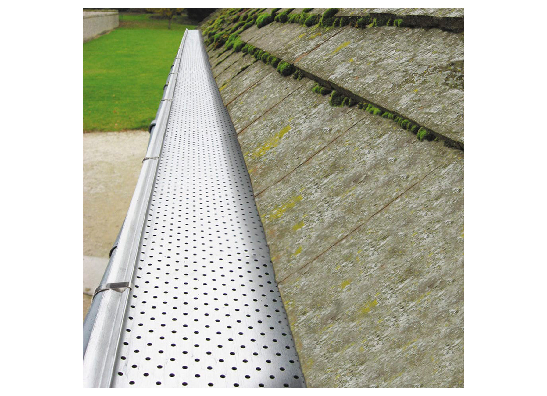 VEVOR Grille de Protection Gouttière 152 mm Pare-feuilles pour Gouttières Aluminium 52PCS