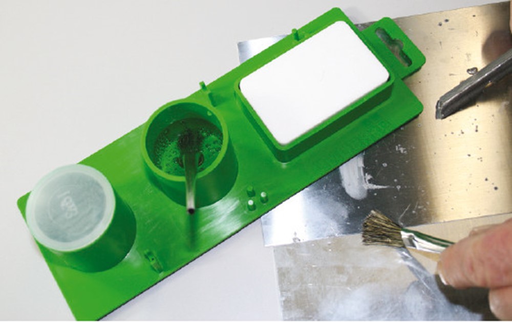 Jeu à souder avec pierre et pinceau LOT MAX KOMBI