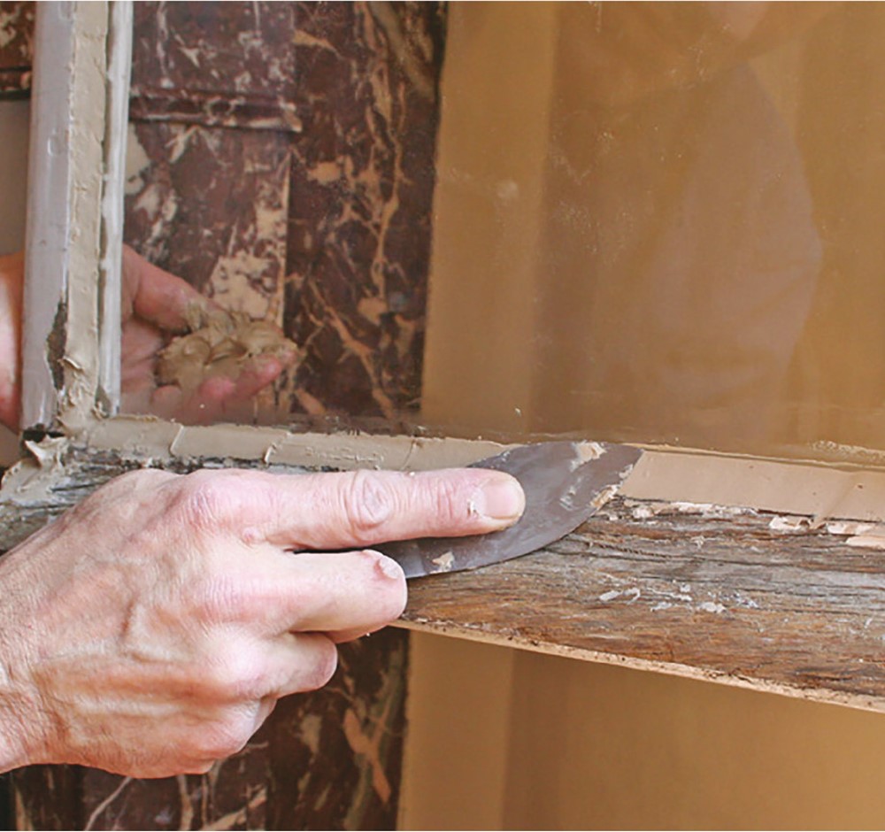 PINGUIN COUTEAU A MASTIQUER FEUILLE DE LAURIER MANCHE EN BOIS - ACIER